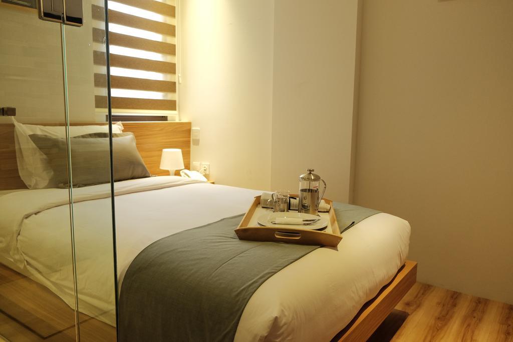 Flat06.Tendean Jakarta Exteriör bild